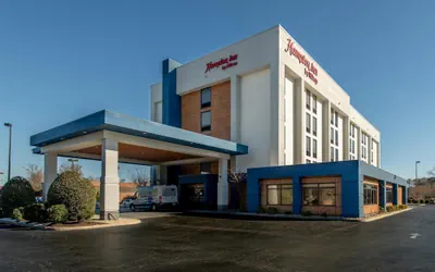Photo 2 - Hampton Inn Newport News-Yorktown
