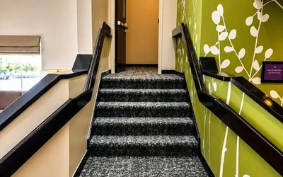 Photo 2 - Sleep Inn Woodbridge - Potomac Mills