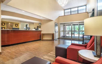 Photo 4 - Comfort Inn & Suites Lake Norman
