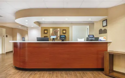 Photo 3 - Comfort Inn & Suites Lake Norman