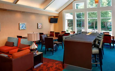 Photo 4 - Sonesta ES Suites Chicago Waukegan Gurnee