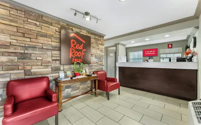 Photo 4 - Red Roof Inn West Memphis, AR
