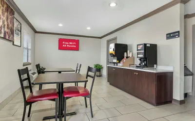 Photo 3 - Red Roof Inn West Memphis, AR