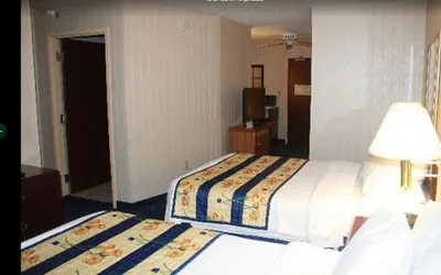 Photo 3 - Kings Inn & Suites Mason