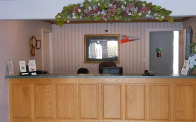 Photo 2 - Economy Inn