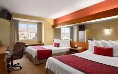 Photo 2 - Days Inn & Suites by Wyndham Lafayette IN