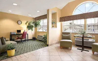 Photo 3 - Days Inn & Suites by Wyndham Lafayette IN