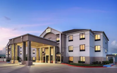Photo 2 - Garner Hotel La Porte Bay Area by IHG