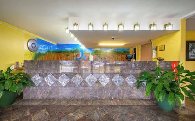 Photo 3 - Econo Lodge Decatur South