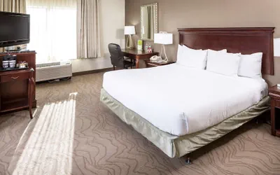 Photo 5 - DoubleTree by Hilton Boston - Milford