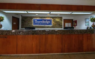 Photo 2 - Travelodge by Wyndham Pueblo