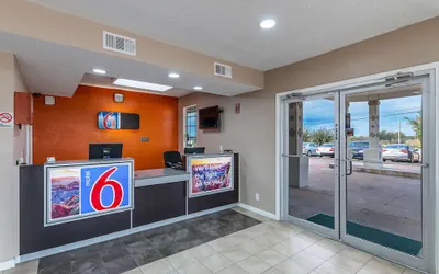 Photo 3 - Motel 6 Waxahachie, TX