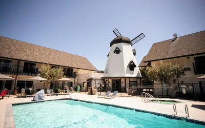 Photo 2 - Sideways Inn