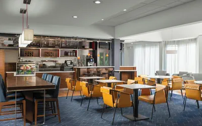 Photo 2 - Courtyard by Marriott Dallas-Fort Worth/Bedford