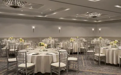 Photo 3 - Bakersfield Marriott at the Convention Center