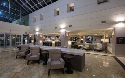 Photo 2 - Bakersfield Marriott at the Convention Center