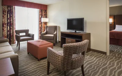 Photo 3 - Holiday Inn Hotel & Suites Des Moines - Northwest by IHG