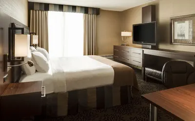 Photo 4 - Holiday Inn Hotel & Suites Des Moines - Northwest by IHG