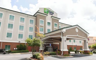 Photo 2 - Holiday Inn Express & Suites Valdosta West - Mall Area by IHG