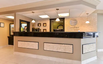 Photo 3 - Comfort Inn & Suites Alexandria West
