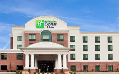 Holiday Inn Express & Suites Wilmington-Newark by IHG