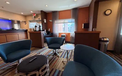 Photo 4 - SureStay by Best Western Bismarck