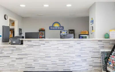 Photo 5 - Days Inn by Wyndham Granbury