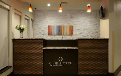 Photo 2 - Club - Hotel Nashville Inn & Suites