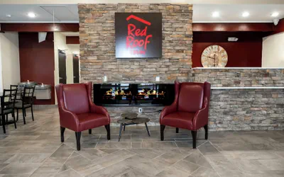 Photo 4 - Red Roof Inn Lumberton