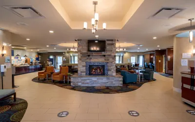 Photo 3 - Holiday Inn Express Hotel & Suites Pittsburgh Airport by IHG