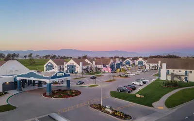 Photo 2 - Staybridge Suites Oxnard River Ridge by IHG