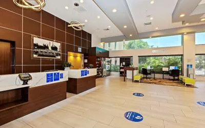 Photo 3 - Doubletree by Hilton Whittier Los Angeles