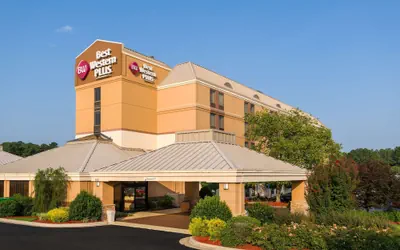 Photo 2 - Best Western Plus Goldsboro
