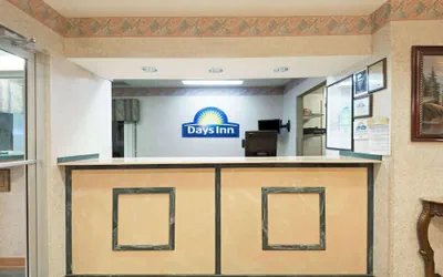Photo 5 - Days Inn by Wyndham Greenville