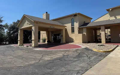 Photo 2 - Days Inn by Wyndham Georgetown