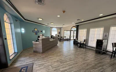 Photo 4 - Days Inn by Wyndham Georgetown