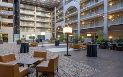 Photo 2 - Embassy Suites by Hilton Seattle Bellevue