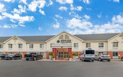 Photo 2 - Keene Elm City Hotel, an Ascend Collection Hotel