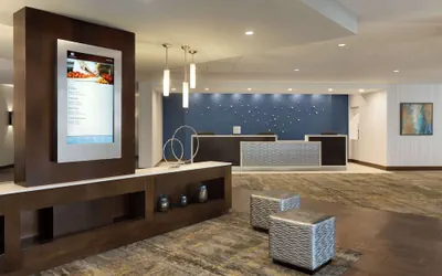 Photo 4 - DoubleTree by Hilton Hartford - Bradley Airport