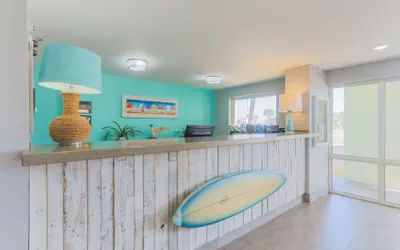 Photo 4 - Surf & Sand Hotel