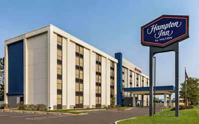 Photo 2 - Hampton Inn Chicago-O'Hare International Airport