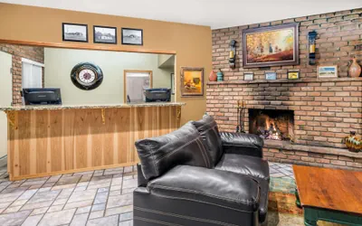 Photo 4 - Days Inn by Wyndham Show Low