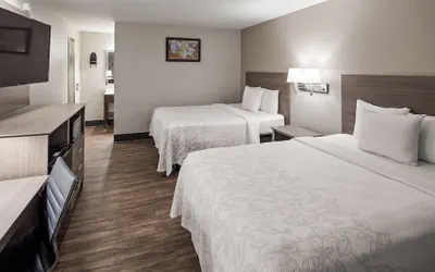 Photo 5 - SureStay Hotel by Best Western Findlay