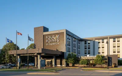 Photo 2 - Four Points by Sheraton Mall of America Minneapolis Airport