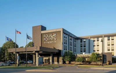 Photo 2 - Four Points by Sheraton Mall of America Minneapolis Airport