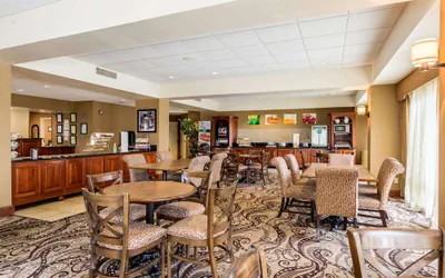 Photo 2 - Quality Inn Union City US 51