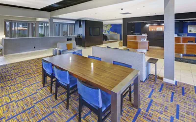 Photo 4 - Courtyard by Marriott Chicago Glenview/Northbrook