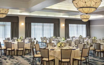Photo 4 - Four Points By Sheraton Norwood