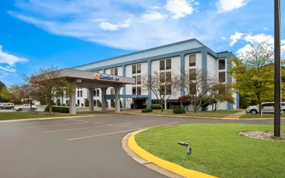 Photo 2 - Comfort Inn Cadillac