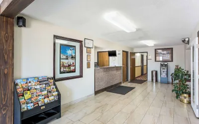 Photo 3 - Rodeway Inn Cedar Rapids Westdale